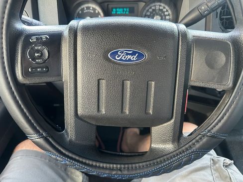Used 2015 Ford F250 XL w/ Power Equipment Group RWD image 23