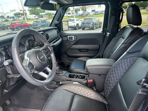 Used 2021 Jeep Wrangler Unlimited Sahara AWD/4WD image 3