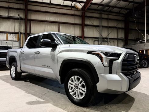 Used 2024 Toyota Tundra SR5 w/ SR5 Premium Package AWD/4WD image 1