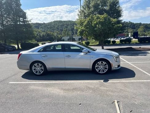 Used 2019 Cadillac XTS Luxury FWD image 42