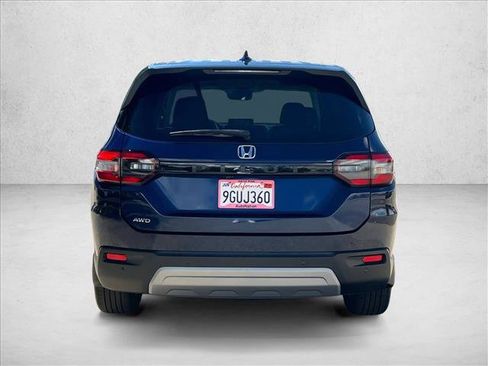 Used 2023 Honda Pilot EX-L image 6
