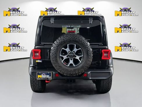 Used 2022 Jeep Wrangler Unlimited Rubicon w/ LED Lighting Group AWD/4WD image 6