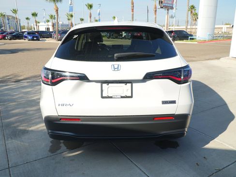 New 2026 Honda HR-V LX image 6