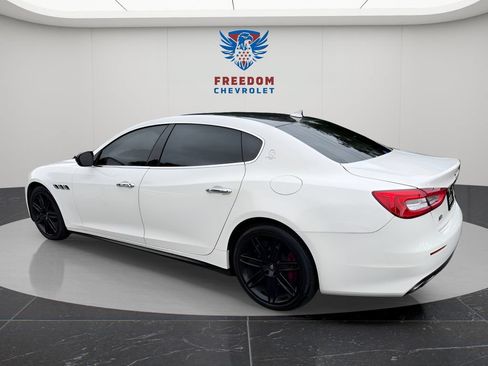 Used 2017 Maserati Quattroporte S Q4 AWD/4WD image 4