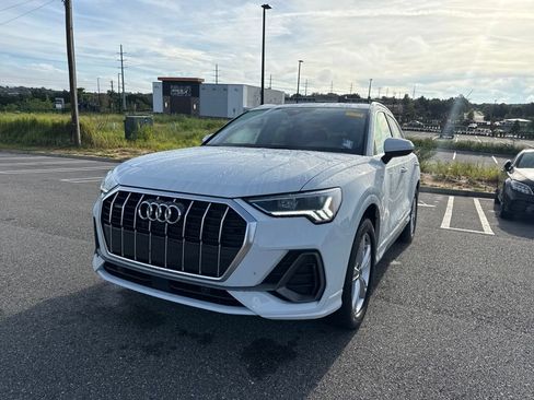 Used 2023 Audi Q3 2.0T Premium Plus AWD/4WD image 5