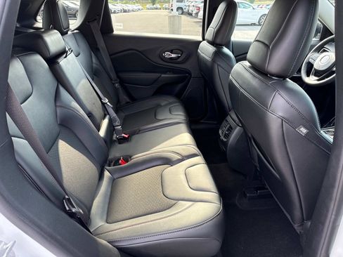 Used 2022 Jeep Cherokee Trailhawk w/ Comfort/Convenience Group image 20