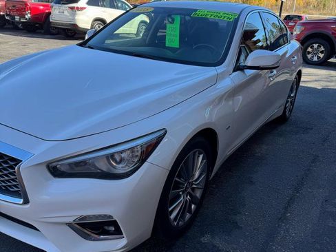 Used 2018 INFINITI Q50 Luxe w/ Essential Package (3.0T Luxe) image 4
