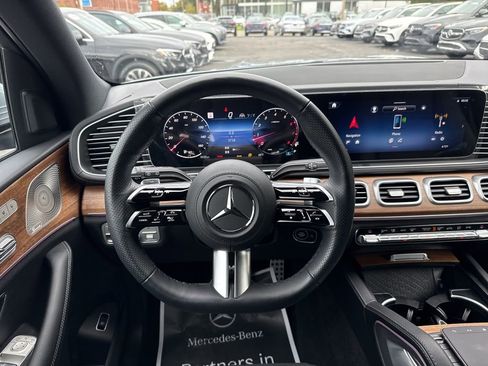 Certified 2025 Mercedes-Benz GLS 450 4MATIC image 20