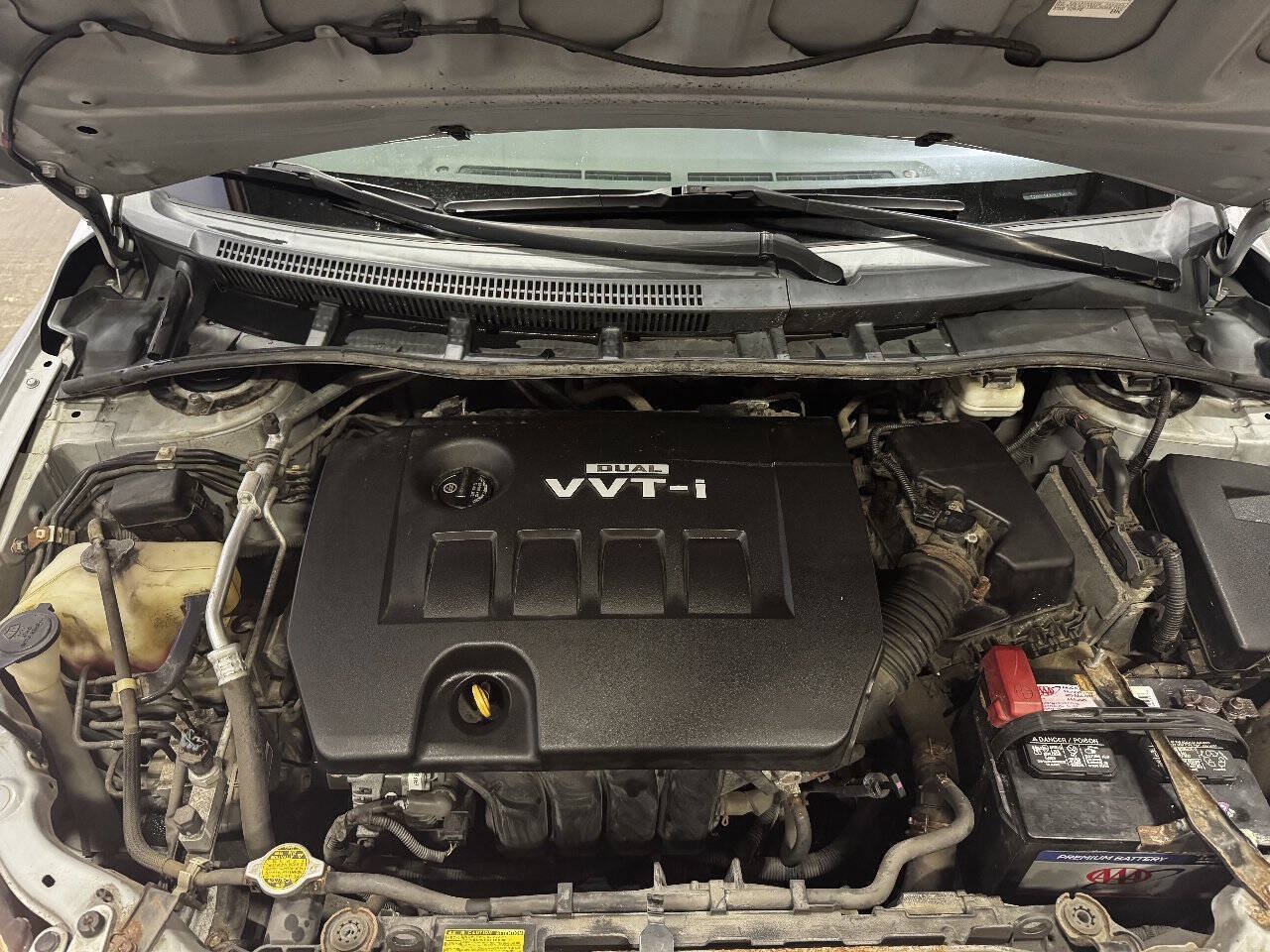 Used 2010 Toyota Corolla LE FWD image 11