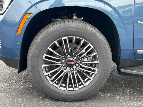New 2026 GMC Yukon XL Elevation w/ Elevation Premium Package AWD/4WD image 12