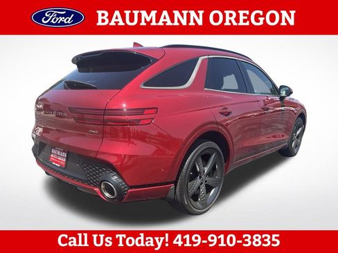 Used 2023 Genesis GV70 2.5T w/ Sport Prestige Package AWD/4WD image 3