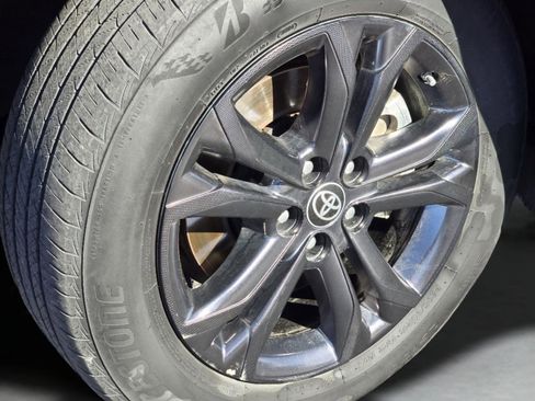 Used 2024 Toyota Sienna XSE w/ XSE Premium Package AWD/4WD image 25