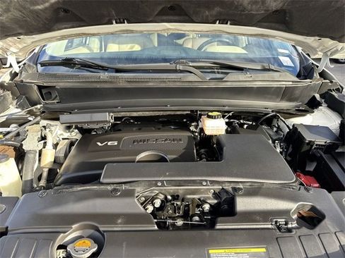 Used 2020 Nissan Pathfinder SL image 24
