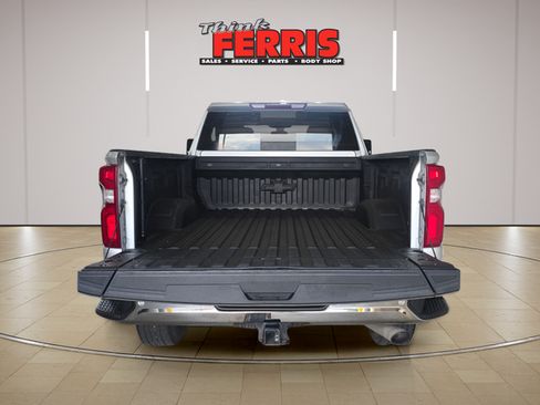 Used 2022 Chevrolet Silverado 2500 LTZ w/ LTZ Plus Package AWD/4WD image 9