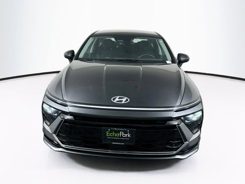 Used 2025 Hyundai Sonata SEL FWD image 2