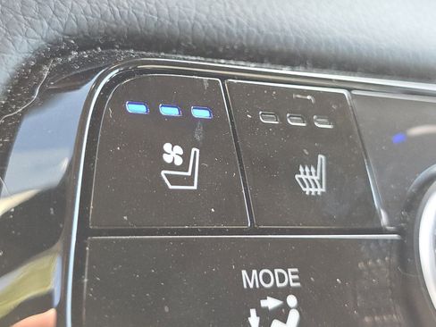 Certified 2023 Honda Pilot Elite image 9