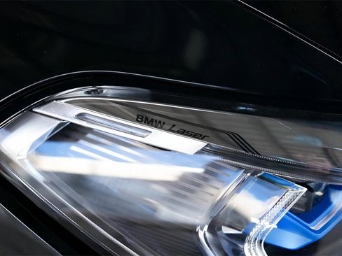 Used 2023 BMW X6 M50i w/ Executive Package image 12