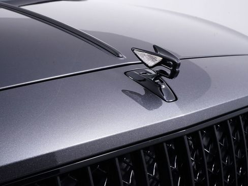 Used 2023 Bentley Flying Spur W12 image 17
