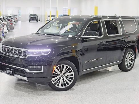 Used 2024 Jeep Grand Wagoneer Series III image 7