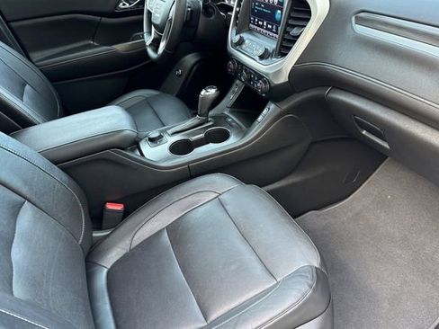 Used 2018 GMC Acadia SLT image 19