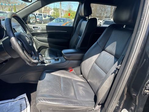Used 2019 Jeep Grand Cherokee Limited AWD/4WD image 25