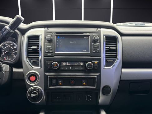 Used 2018 Nissan Titan PRO-4X w/ Pro-4x Utility Package image 17