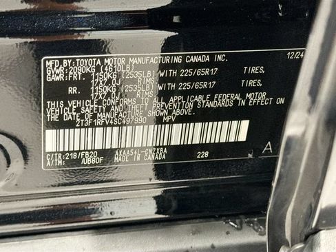 Used 2025 Toyota RAV4 LE AWD/4WD image 26