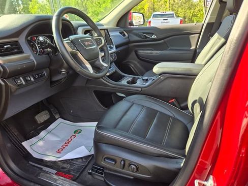 Used 2023 GMC Acadia Denali w/ Denali Technology Package AWD/4WD image 9