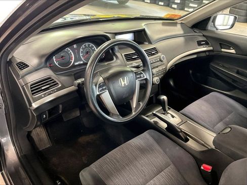 Used 2012 Honda Accord LX image 8
