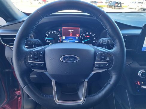 Used 2020 Ford Explorer Limited w/ Class III Trailer Tow Package image 20