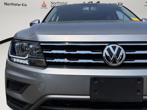 Used 2020 Volkswagen Tiguan S image 28