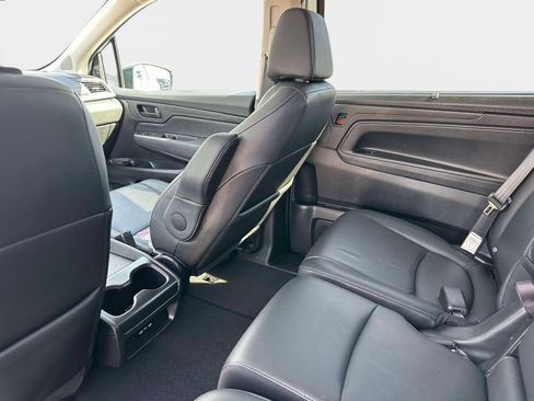 Used 2025 Honda Odyssey EX-L image 13