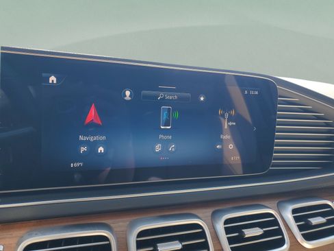 Certified 2026 Mercedes-Benz GLS 450 4MATIC image 31