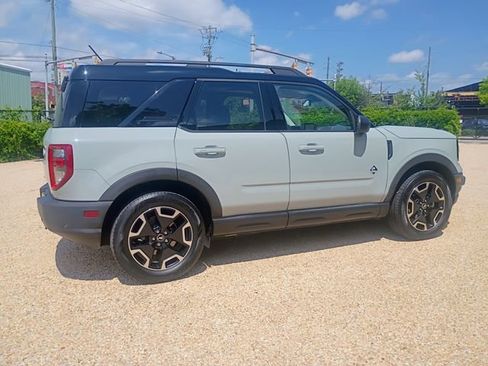 Used 2021 Ford Bronco Sport Outer Banks w/ Outer Banks Package AWD/4WD image 11