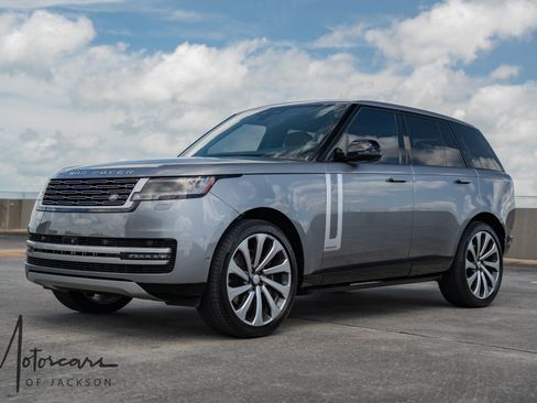 Used 2025 Land Rover Range Rover Autobiography AWD/4WD image 4