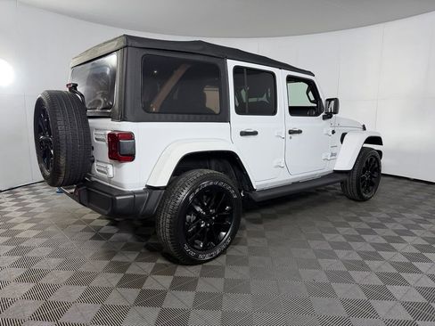 Used 2023 Jeep Wrangler Unlimited Sahara AWD/4WD image 10