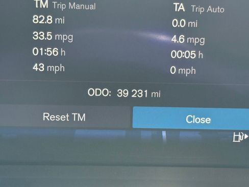Used 2022 Volvo XC60 B5 Momentum w/ Advanced Package AWD/4WD image 17