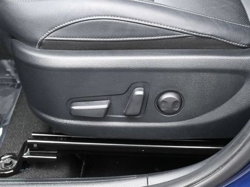 Used 2024 Kia Seltos EX FWD image 12