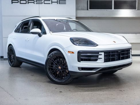 New 2026 Porsche Cayenne AWD/4WD image 12