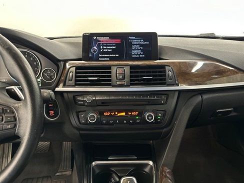 Used 2015 BMW 428i Convertible image 23