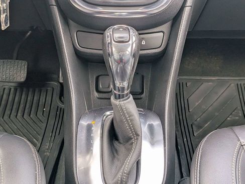 Used 2014 Buick Encore Leather FWD image 19