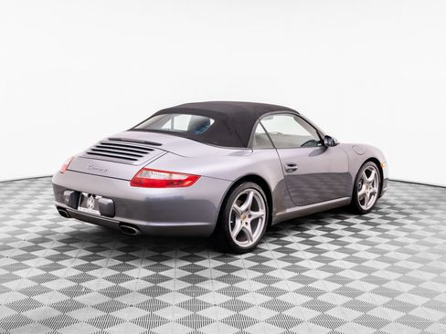 Used 2006 Porsche 911 Carrera RWD image 8