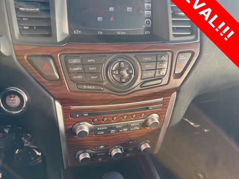 Used 2020 Nissan Pathfinder Platinum image 14