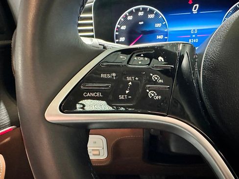 Certified 2026 Mercedes-Benz GLE 350 Exclusive 4MATIC AMG Line image 19