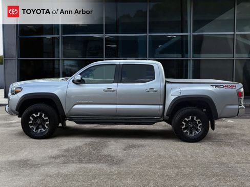 Used 2023 Toyota Tacoma TRD Off-Road AWD/4WD image 8