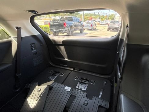 Certified 2026 Kia Carnival SX Prestige FWD image 17