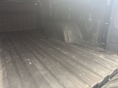 Used 2022 Chevrolet Silverado 1500 LT w/ Bed Protection Package image 30