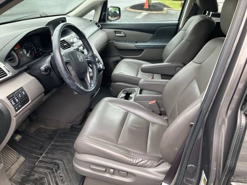Used 2013 Honda Odyssey Touring Elite image 12