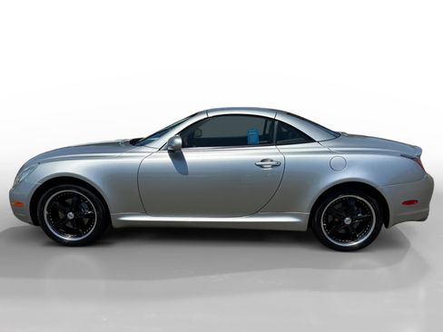 Used 2005 Lexus SC 430 Convertible w/ Preferred Accessory Pkg RWD image 2