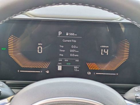 New 2026 Kia Carnival LXS image 32